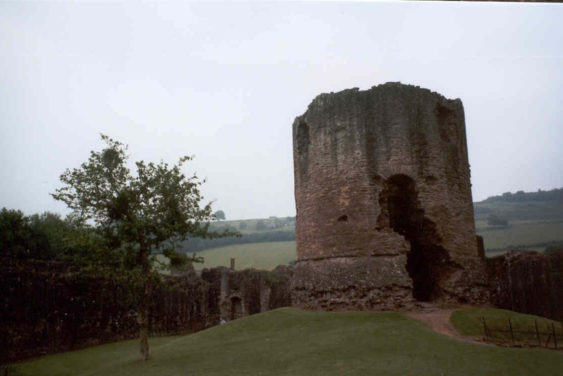 Skenfrith Castle