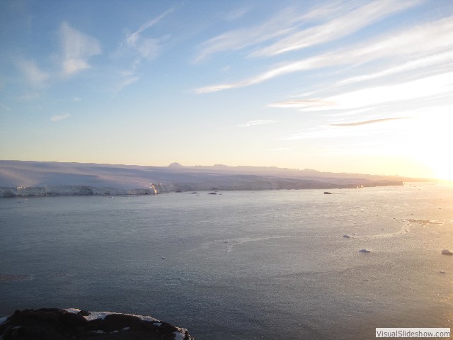 054 View of Antarctic Peninsular from Gourdin Island