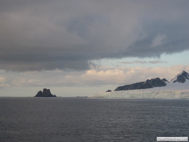 059 Robert Island, English Strait, heading N-NW 2012-02-21