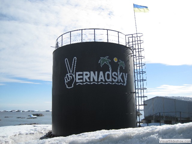 044 Vernadsky Base, Argentine Islands, 2012-02-23