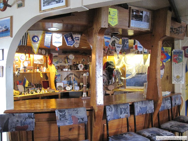 046 Southernmost bar in the world, Vernadsky Base