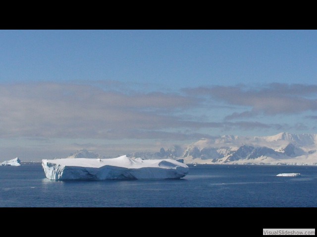 080 Gerlache Strait, heading N-NE, 2012-02-24